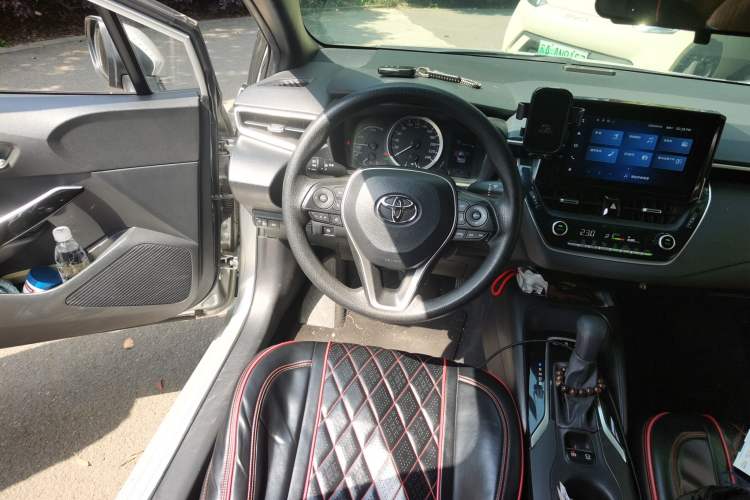 Used Toyota Levin 2021 Dual-Engine 1.8H E-CVT Luxury Edition Steering Wheel