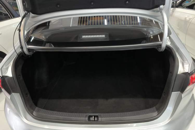 Used Toyota Levin 2021 185T CVT Sport Edition Trunk
