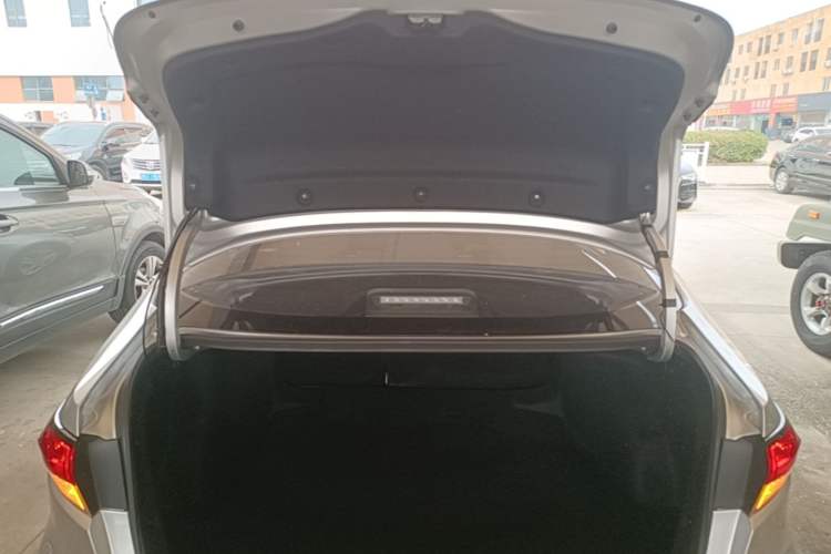 Used Toyota Levin 2021 TNGA 1.5L CVT Entry-Level Model Trunk