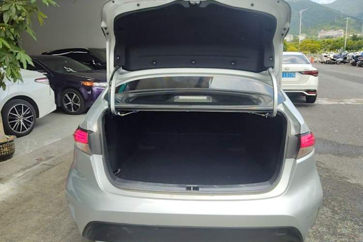 Used Toyota Levin 2021 Dual-Motor 1.8H E-CVT Progressive Edition Trunk