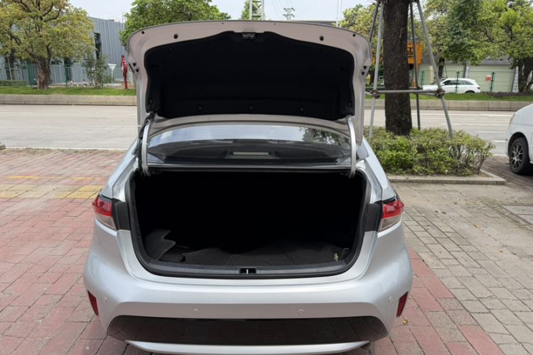 Used Toyota Levin 2021 185T CVT Luxury Edition Trunk