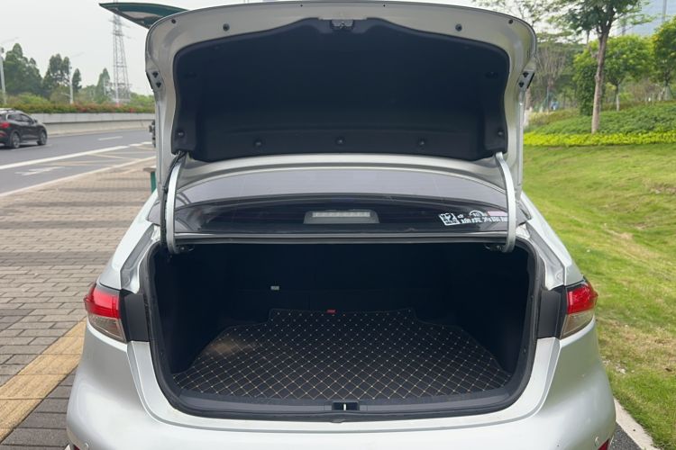Used Toyota Levin 2021 Dual-Engine 1.8H E-CVT Luxury Edition Trunk