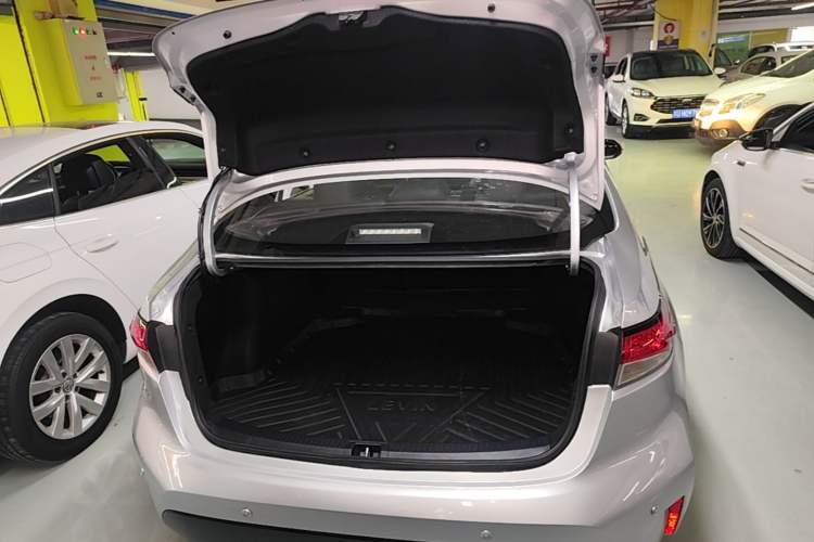 Used Toyota Levin 2021 185T CVT Luxury Edition Trunk