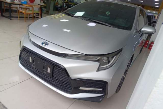 Ojetý Toyota Levin 2021 Dual-Motor 1.8H E-CVT Sport Edition