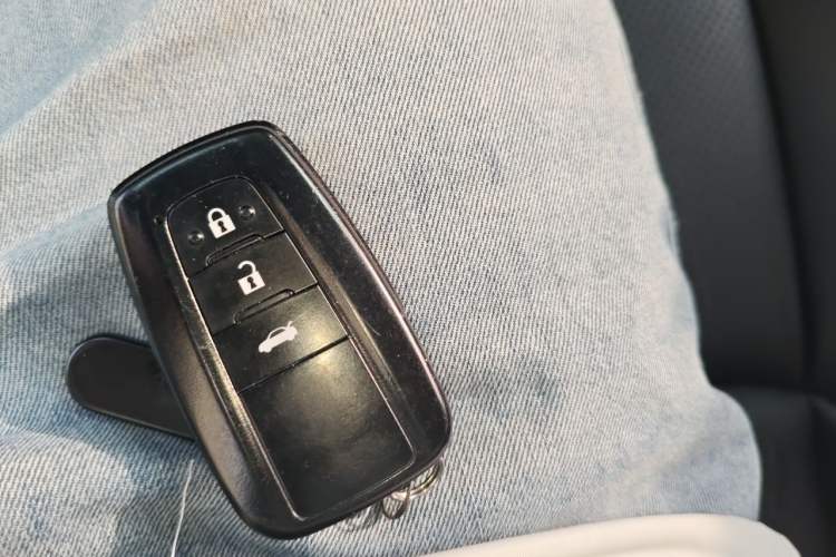 Used Toyota Levin 2021 185T CVT Sport Edition Vehicle Key
