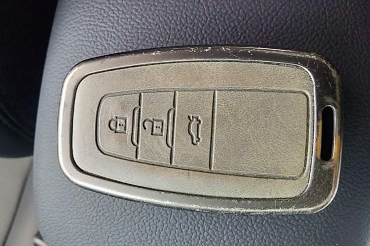 Used Toyota Levin 2021 Dual-Motor 1.8H E-CVT Progressive Edition Vehicle Key