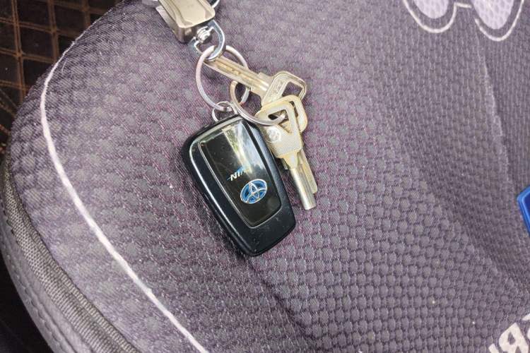 Used Toyota Levin 2021 Dual-Motor 1.8H E-CVT Progressive Edition Vehicle Key