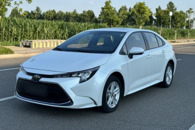 Ojetý Toyota Levin 2021 185T CVT Luxury Edition
