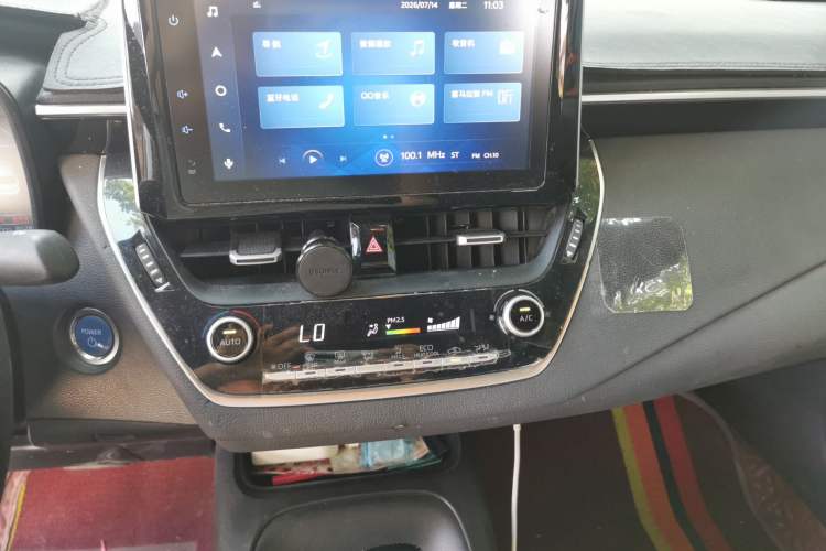 Used Toyota Levin 2021 Dual-Engine 1.8H E-CVT Luxury Edition Audio And AC Panel