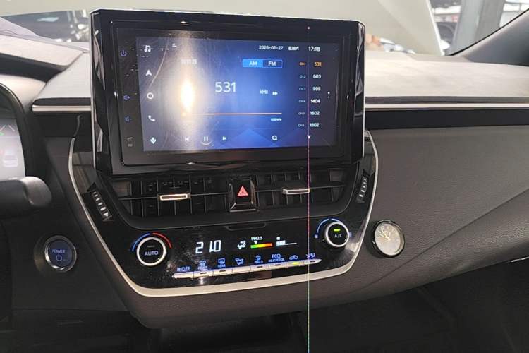 Used Toyota Levin 2021 Dual-Engine 1.8H E-CVT Luxury Edition Audio And AC Panel