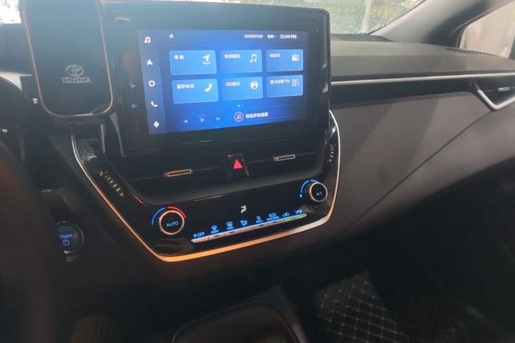 Used Toyota Levin 2021 Dual-Engine 1.8H E-CVT Luxury Edition Audio And AC Panel