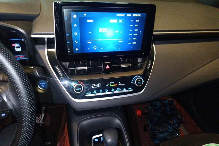 Used Toyota Levin 2021 Dual-Engine 1.8H E-CVT Luxury Edition Audio And AC Panel