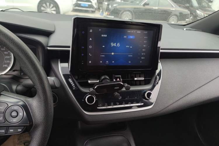 Used Toyota Levin 2021 185T CVT Luxury Edition Audio And AC Panel
