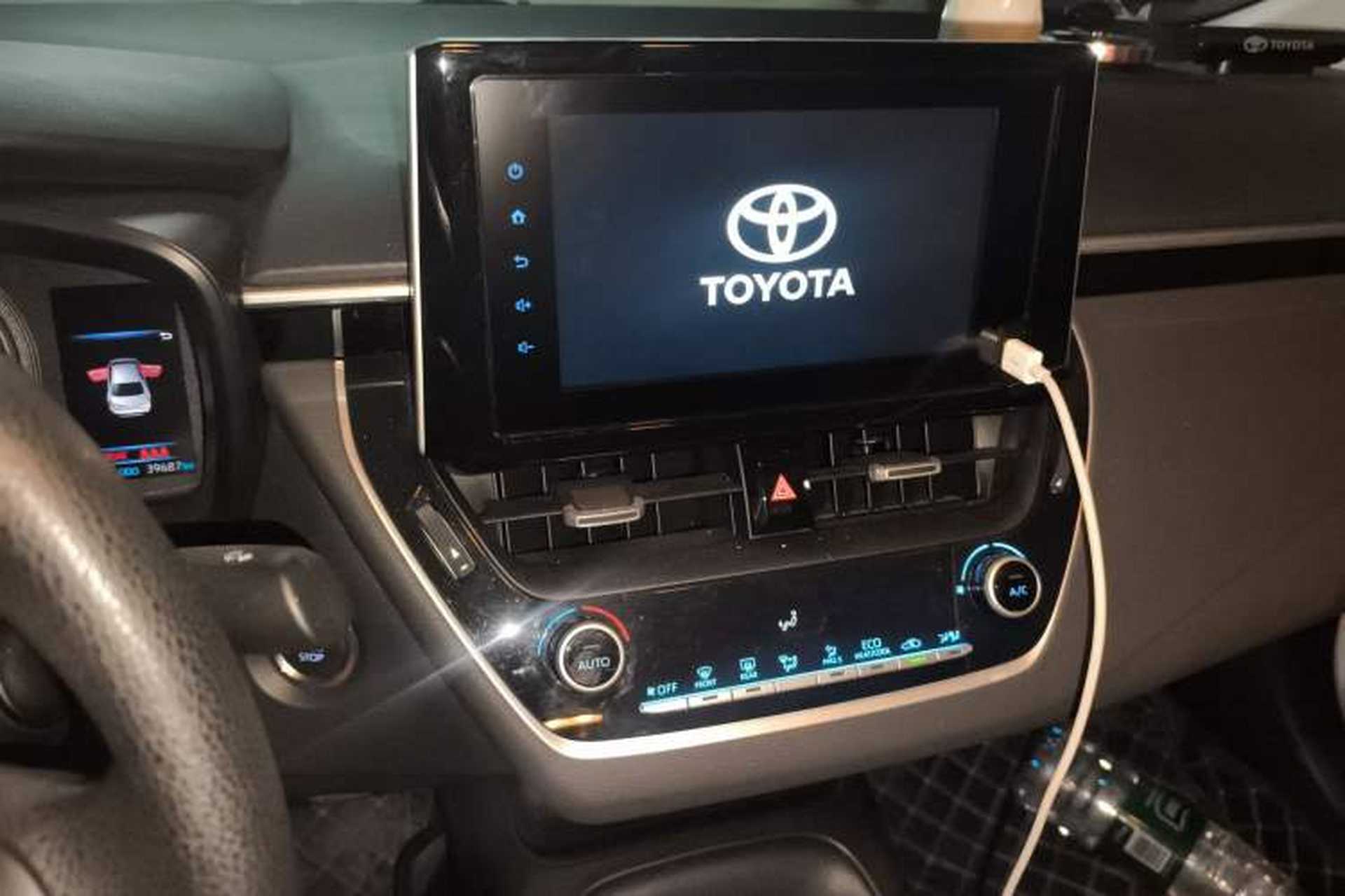 Used Toyota Levin 2021 2.0L Luxury Edition Audio And AC Panel