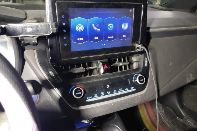 Used Toyota Levin 2021 Dual-Motor 1.8H E-CVT Leading Edition Audio And AC Panel