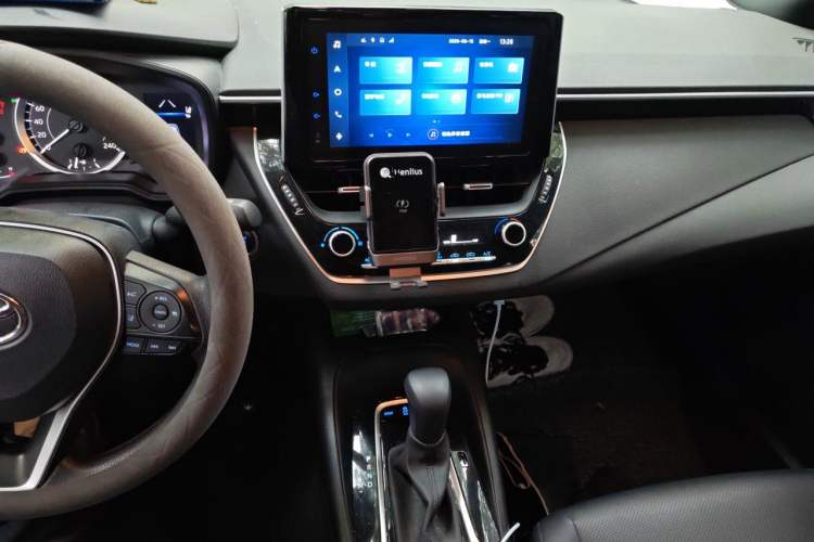 Used Toyota Levin 2021 185T CVT Luxury Edition Audio And AC Panel