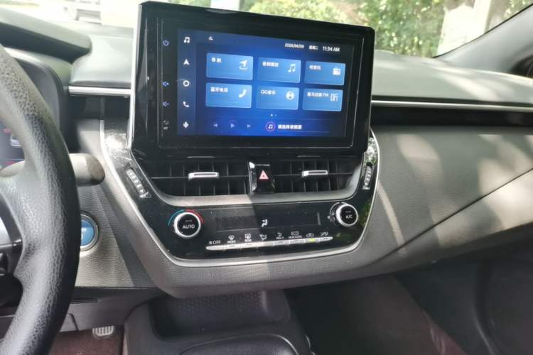 Used Toyota Levin 2021 Dual-Engine 1.8H E-CVT Luxury Edition Audio And AC Panel
