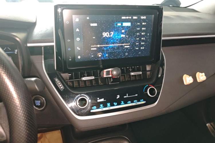 Used Toyota Levin 2021 185T CVT Luxury Edition Audio And AC Panel