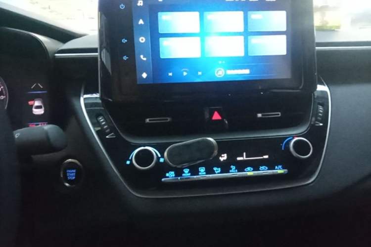 Used Toyota Levin 2021 185T CVT Sport Edition Audio And AC Panel