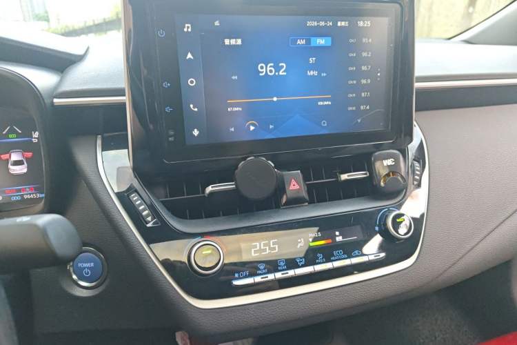 Used Toyota Levin 2021 Dual-Engine 1.8H E-CVT Luxury Edition Audio And AC Panel