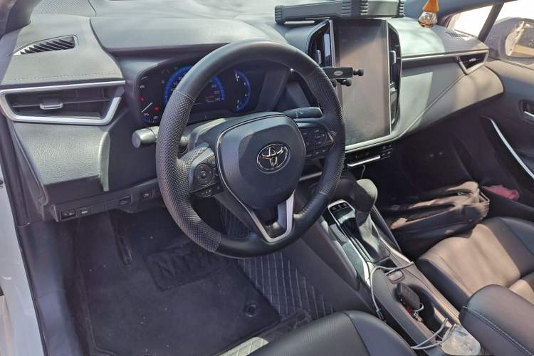 Used Toyota Levin 2021 Dual-Motor 1.8H E-CVT Tech Edition Center Console
