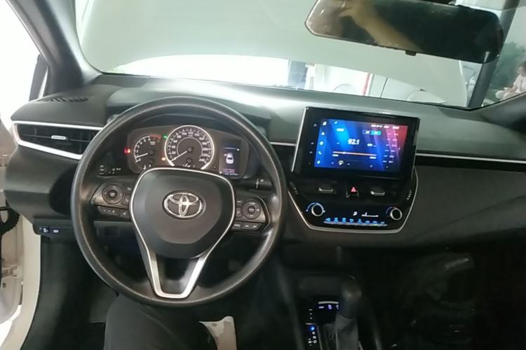 Used Toyota Levin 2021 185T CVT Luxury Edition Center Console