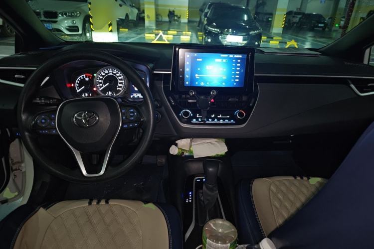 Used Toyota Levin 2021 185T CVT Luxury Edition Center Console