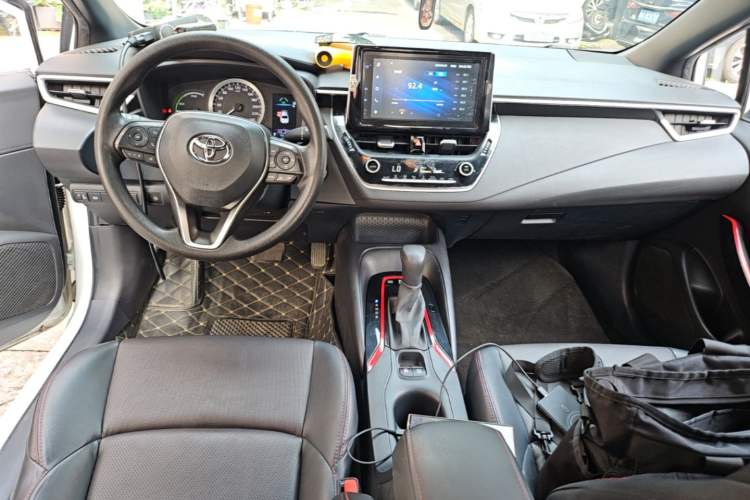 Used Toyota Levin 2021 Dual-Motor 1.8H E-CVT Sport Edition Center Console
