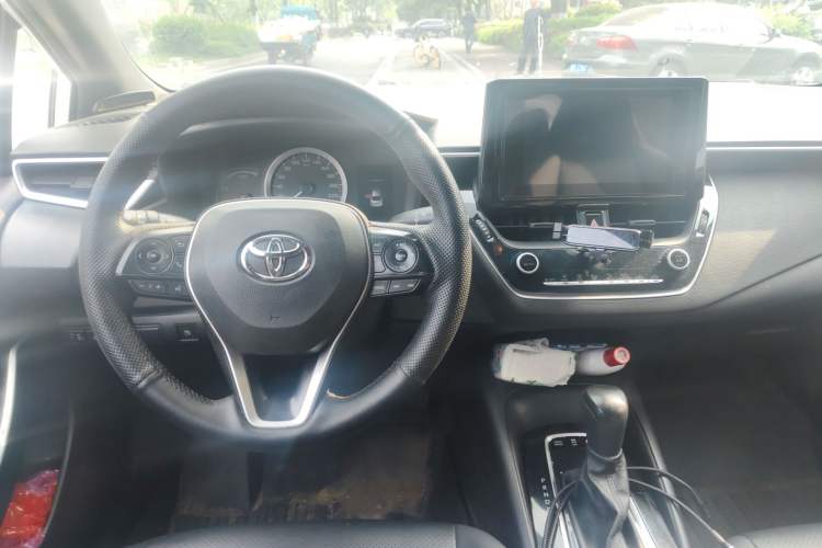 Used Toyota Levin 2021 Dual-Motor 1.8H E-CVT Leading Edition Center Console