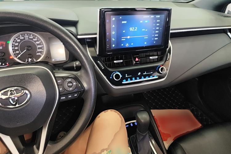 Used Toyota Levin 2021 185T CVT Luxury Edition Center Console