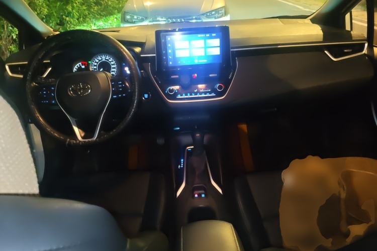 Used Toyota Levin 2021 185T CVT Luxury Edition Center Console