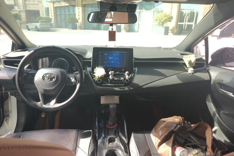 Used Toyota Levin 2021 185T CVT Luxury Edition Center Console