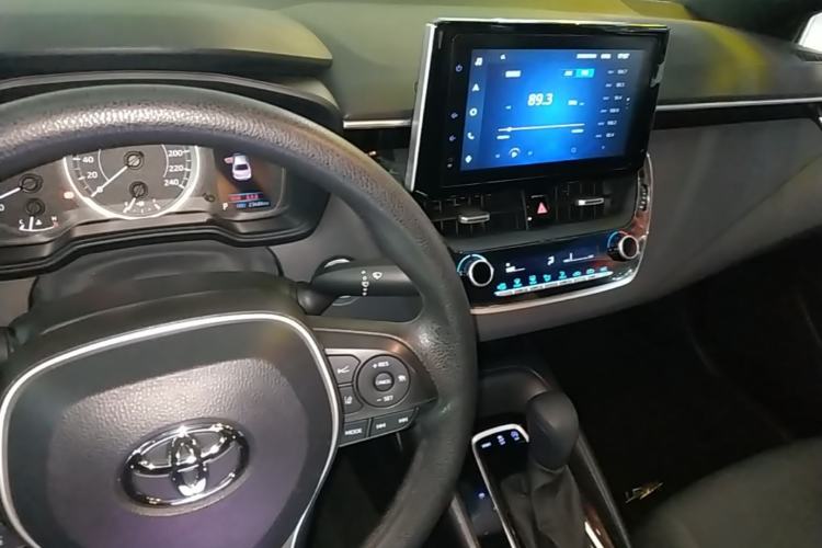 Used Toyota Levin 2021 185T CVT Luxury Edition Center Console