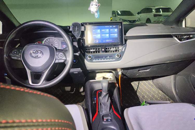 Used Toyota Levin 2021 185T CVT Sport Edition Center Console