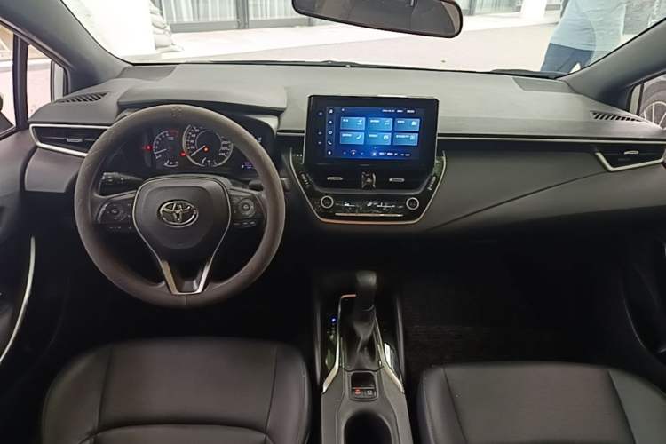 Used Toyota Levin 2021 185T CVT Luxury Edition Center Console