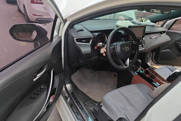 Used Toyota Levin 2021 Dual-Engine 1.8H E-CVT Luxury Edition Driver Seat