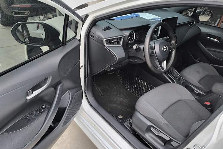 Used Toyota Levin 2021 185T CVT Luxury Edition Driver Seat