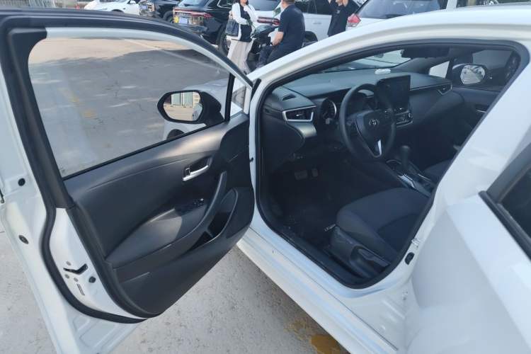 Used Toyota Levin 2021 185T CVT Luxury Edition Driver Seat