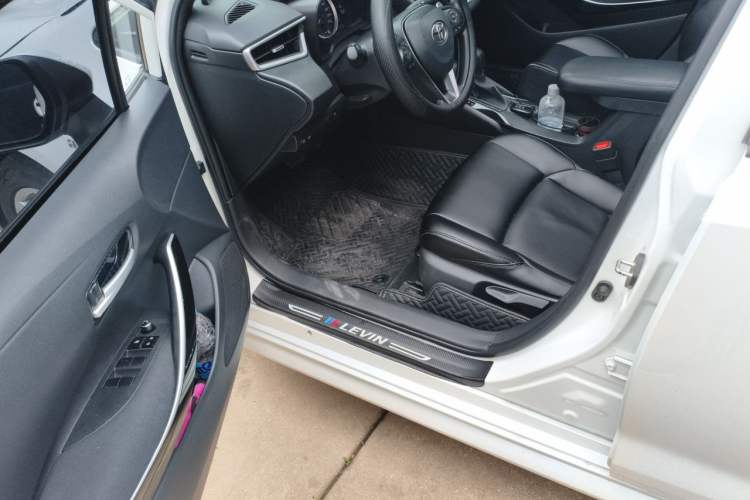 Used Toyota Levin 2021 Dual-Engine 1.8H E-CVT Luxury Edition Driver Seat