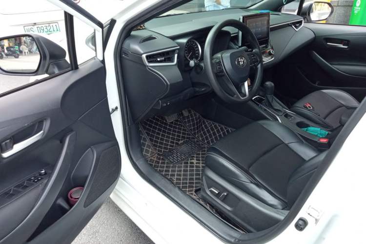 Used Toyota Levin 2021 185T CVT Luxury Edition Driver Seat