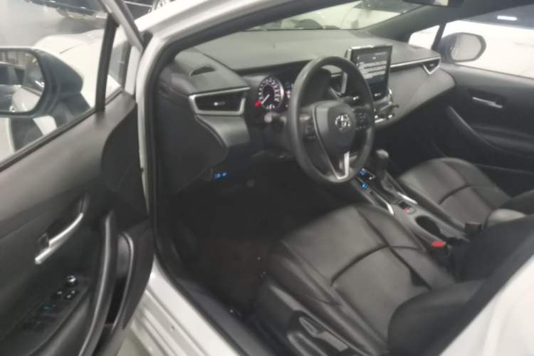 Used Toyota Levin 2021 185T CVT Luxury Edition Driver Seat