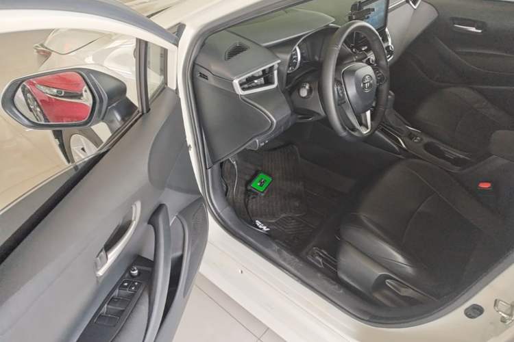 Used Toyota Levin 2021 185T CVT Luxury Edition Driver Seat