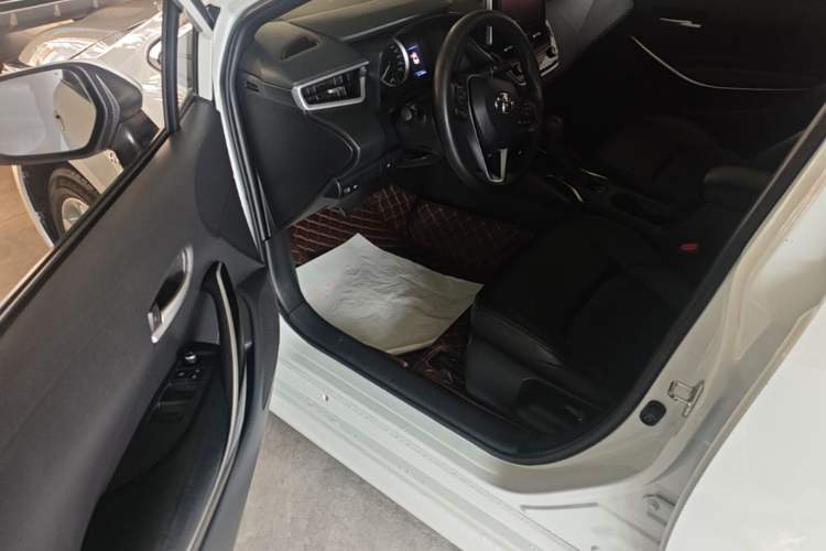 Used Toyota Levin 2021 Dual-Engine 1.8H E-CVT Luxury Edition Driver Seat