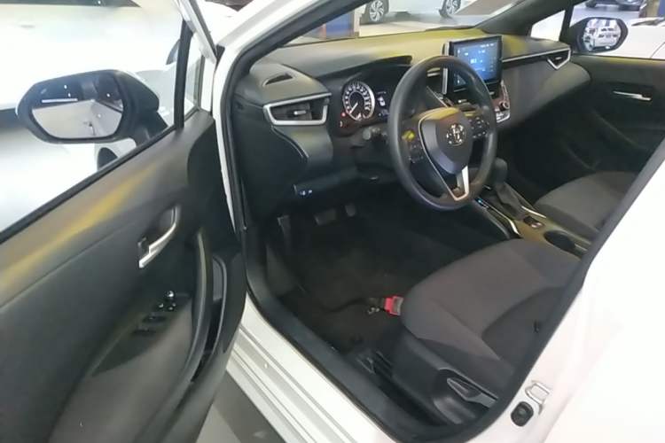 Used Toyota Levin 2021 185T CVT Luxury Edition Driver Seat