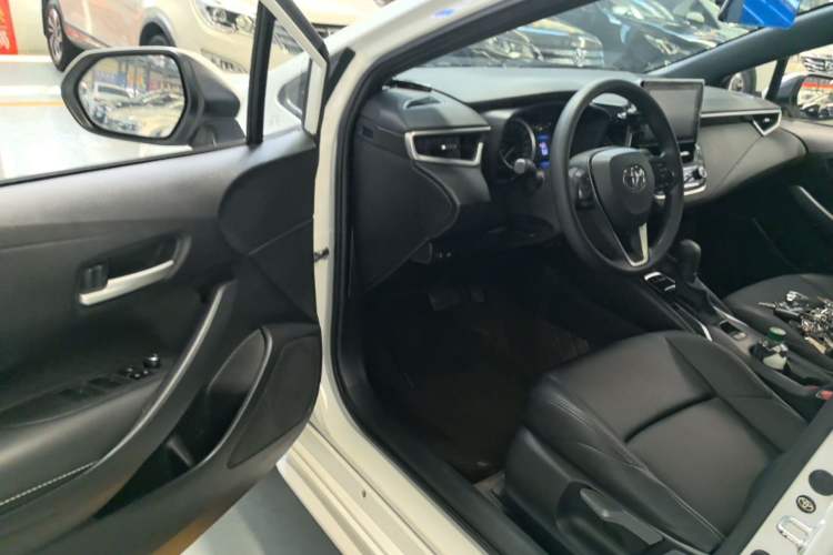 Used Toyota Levin 2021 185T CVT Luxury Edition Driver Seat