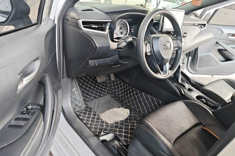 Used Toyota Levin 2021 185T CVT Luxury Edition Driver Seat