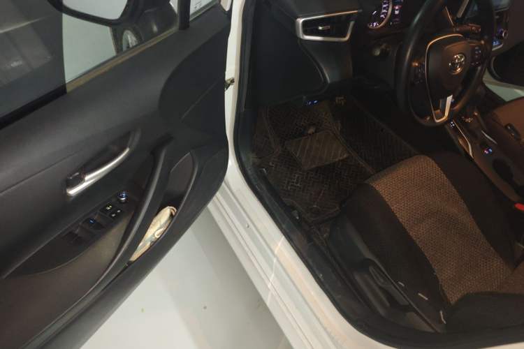Used Toyota Levin 2021 185T CVT Luxury Edition Driver Seat