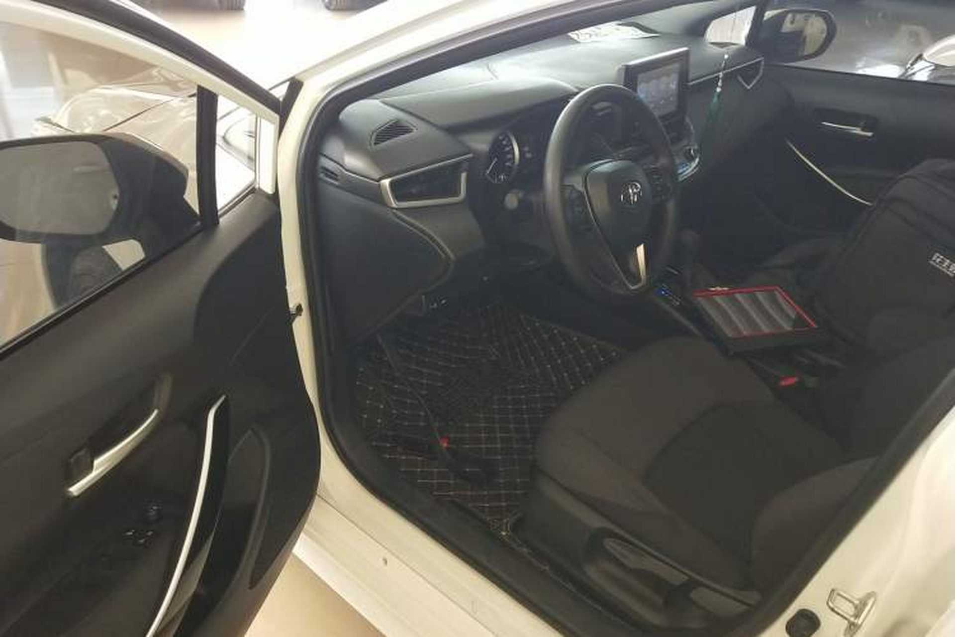Used Toyota Levin 2021 Dual-Motor 1.8H E-CVT Leading Edition Driver Seat