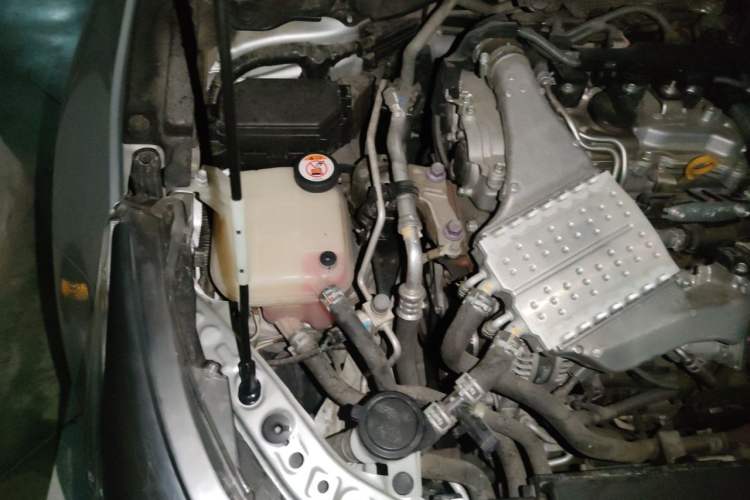 Used Toyota Levin 2021 185T CVT Luxury Edition Engine Bay Right