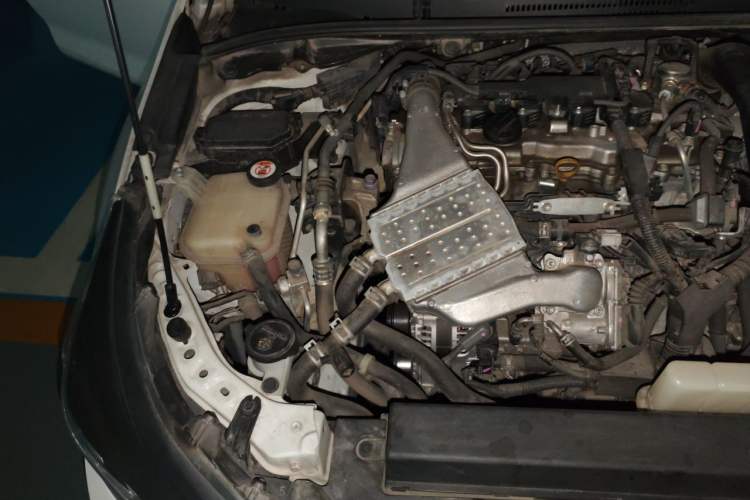 Used Toyota Levin 2021 185T CVT Luxury Edition Engine Bay Right